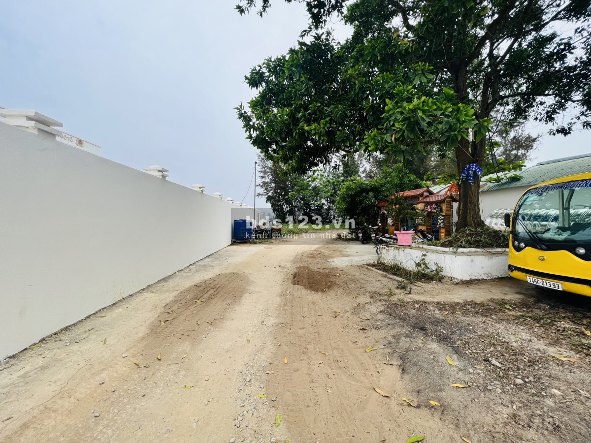 Đất thị trấn Cô Tô sẵn sổ đỏ, full thổ cư, phù hợp để kinh doanh