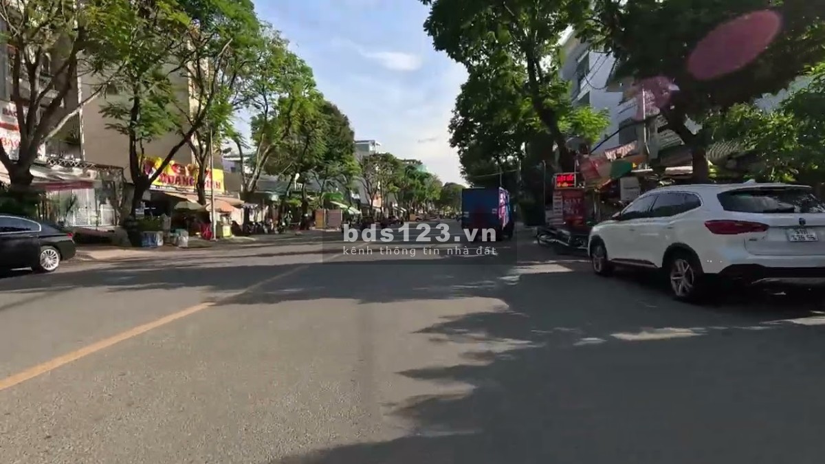 Bán đất mặt tiền Đặng Thùy Trâm - Bình Thạnh.