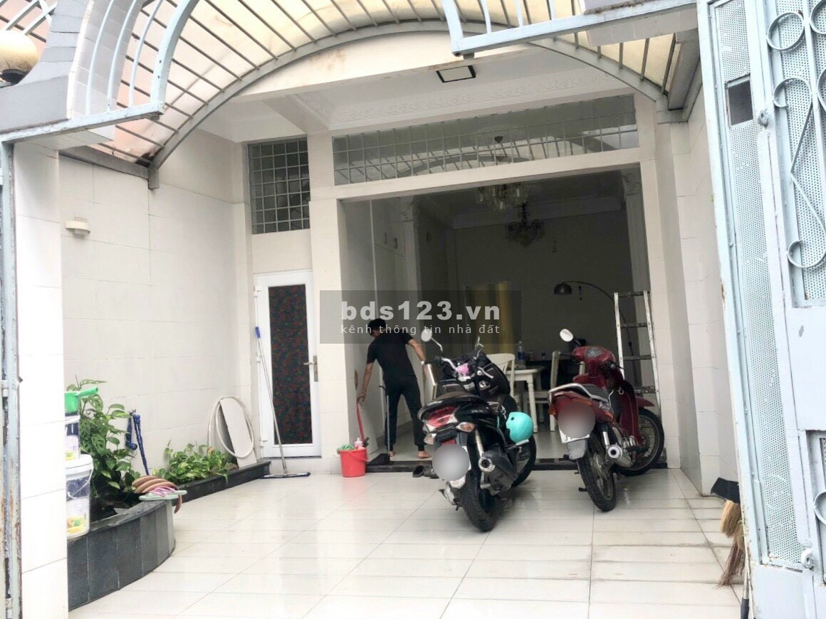 Chính chủ bán nha mặt tiền đường Nguyễn Thị Huỳnh, p8, Phú Nhuận