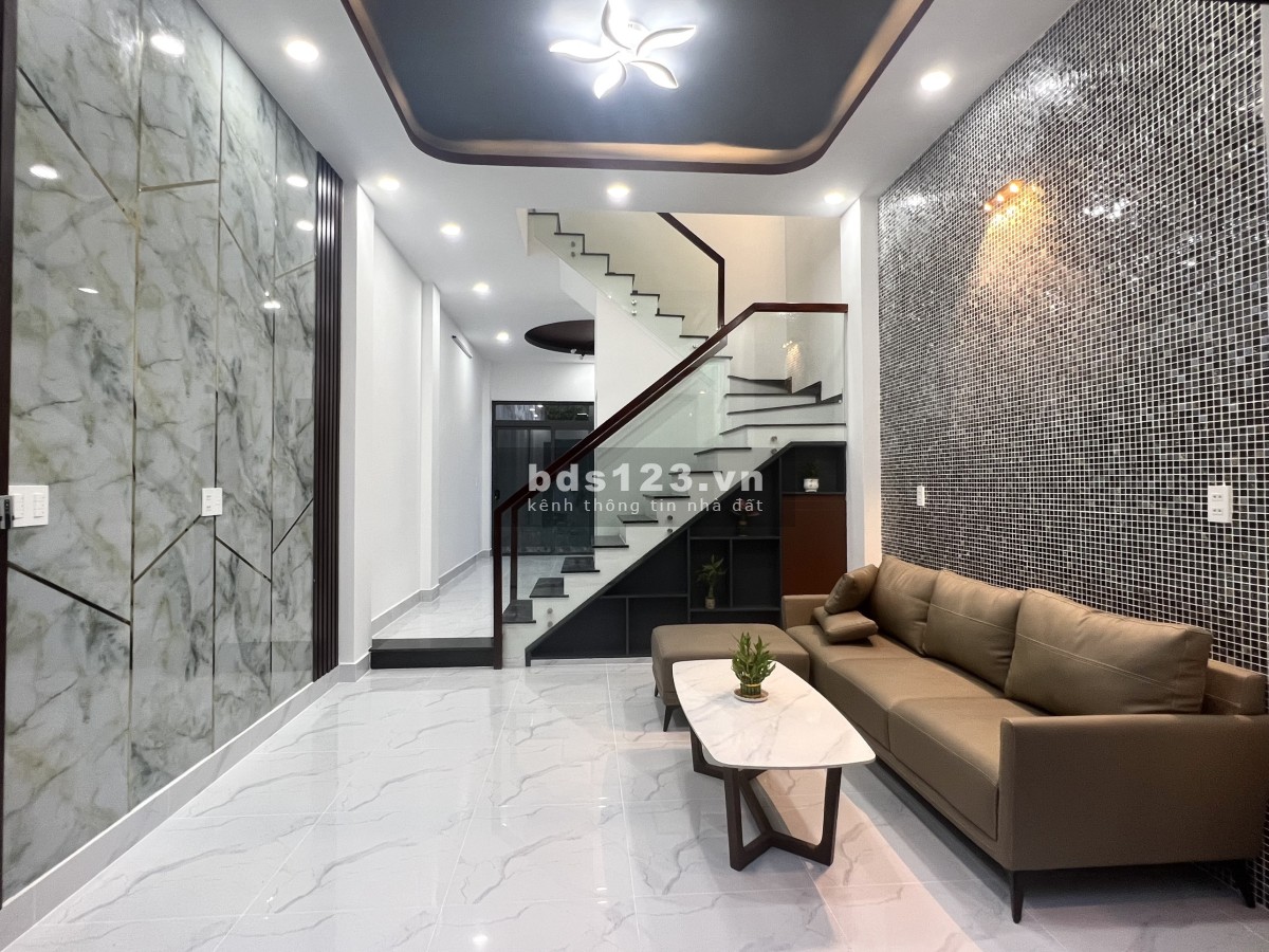 Cần bán gấp nhà 1 trệt 2 lầu mới xây, 54m2 4PN - 3WC, sổ hồng hoàn công, giá 4 tỷ 8 thương lượng