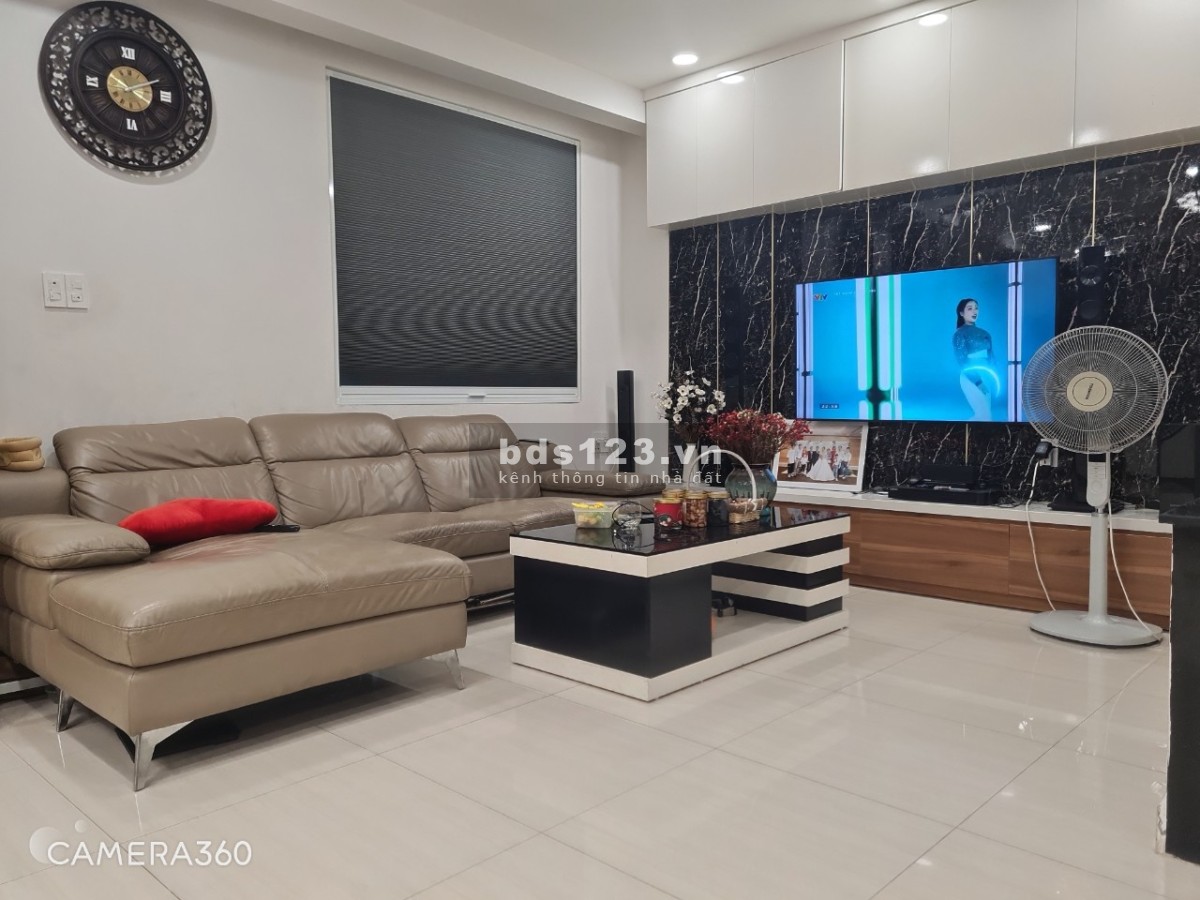 Cho thuê căn hộ sân vườn, Penhouse Sky 9 125m2 2PN - 2WC, 1 Trệt 1 lầu - sân vườn, Full nội thất