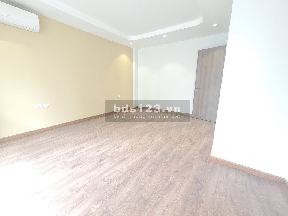 Nhà đẹp kinh doanh văn phòng Tôn Đức Thắng, Đống Đa 64m2, 8 tầng, mt 13m, giá 23 tỷ.