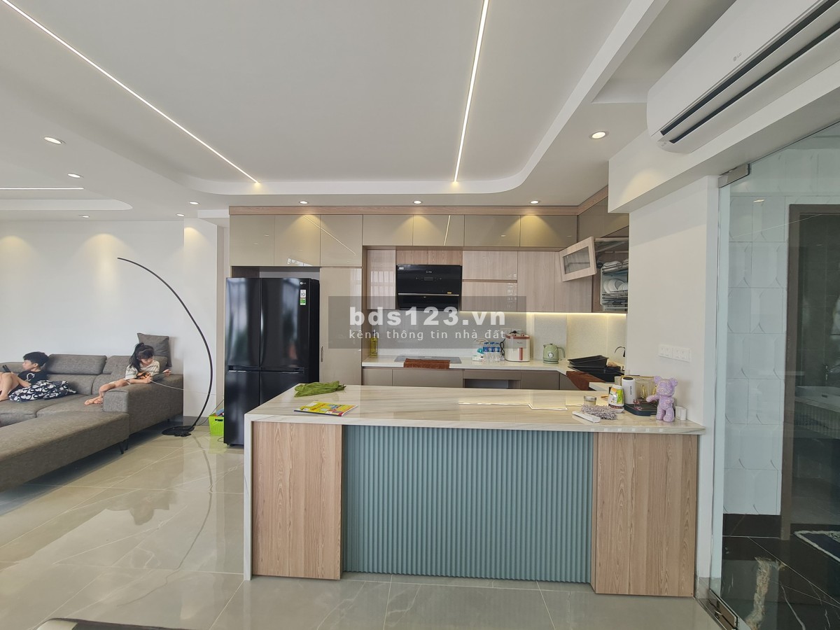 Nhà đẹp kinh doanh văn phòng Tôn Đức Thắng, Đống Đa 64m2, 8 tầng, mt 13m, giá 23 tỷ.