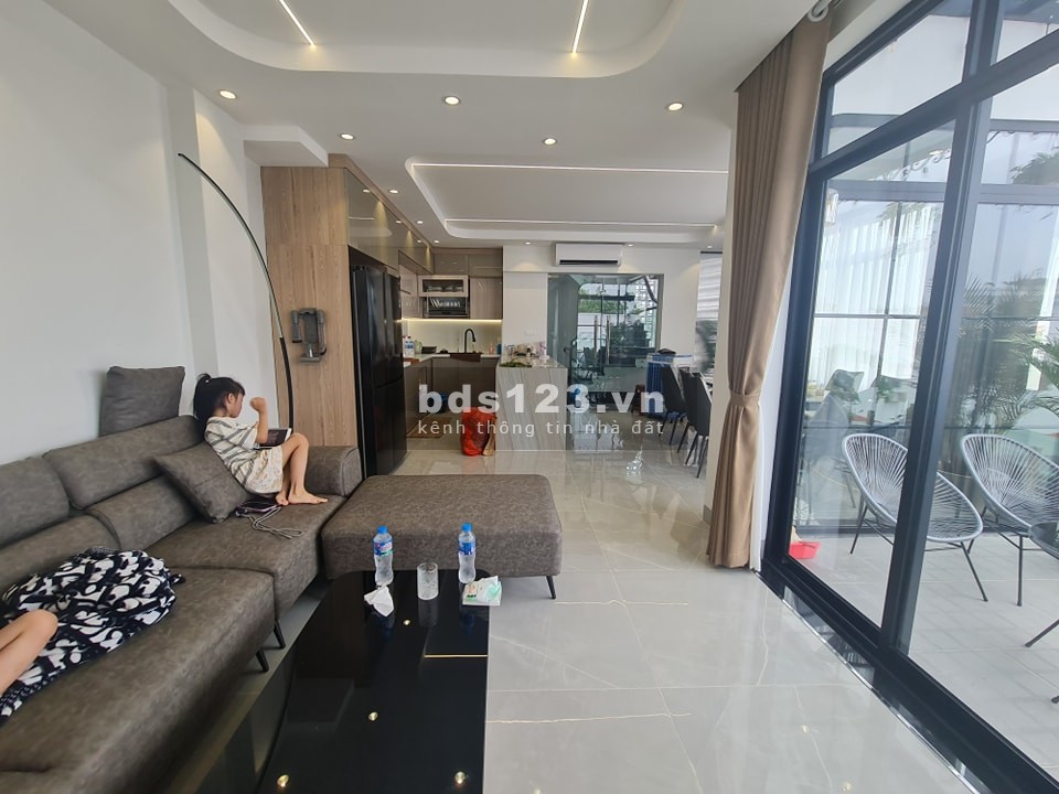 Nhà đẹp kinh doanh văn phòng Tôn Đức Thắng, Đống Đa 64m2, 8 tầng, mt 13m, giá 23 tỷ.