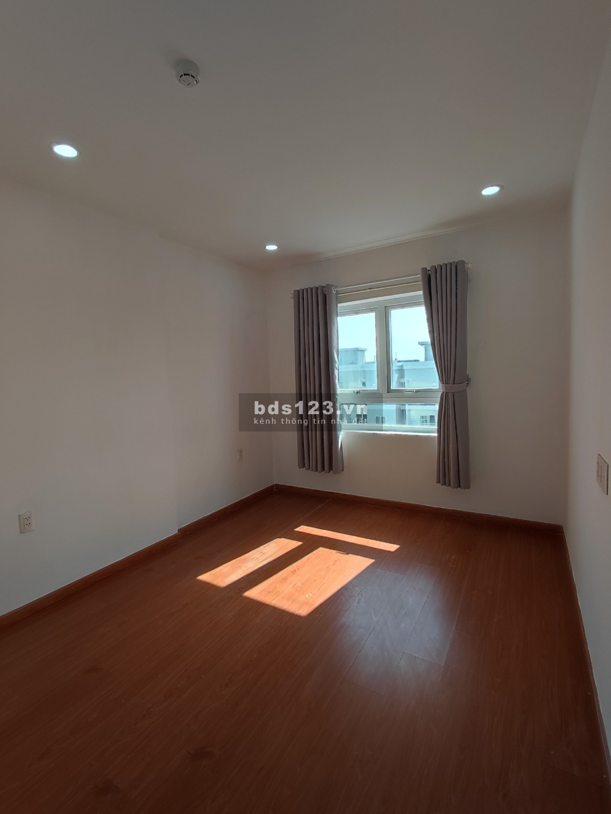Cần bán gấp căn 2PN,2WC tặng nội thất giá 1,730 tỷ (bao hết) - SHR sở hữu lâu dài - Cho vay 1,2 tỷ