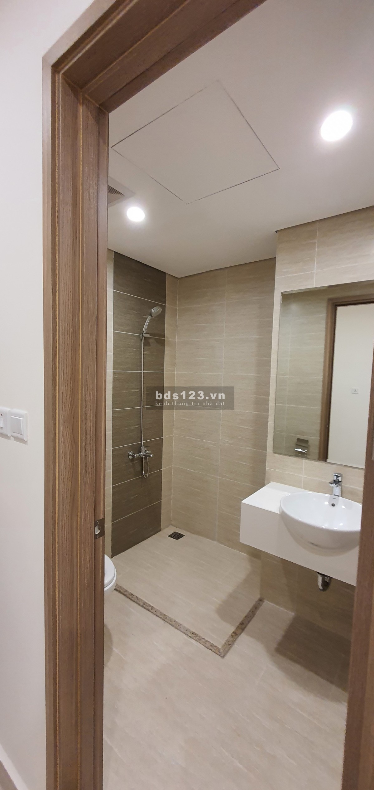 Bán gấp studio 900tr bao phí liên hệ 0866861392