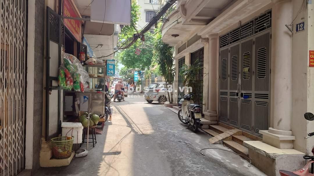 Cho thuê nhà nguyên căn, Nguyễn Chí Thanh, Đống Đa, 40m2 x 5T, Giá: 16 Tr/Th (Có TL)