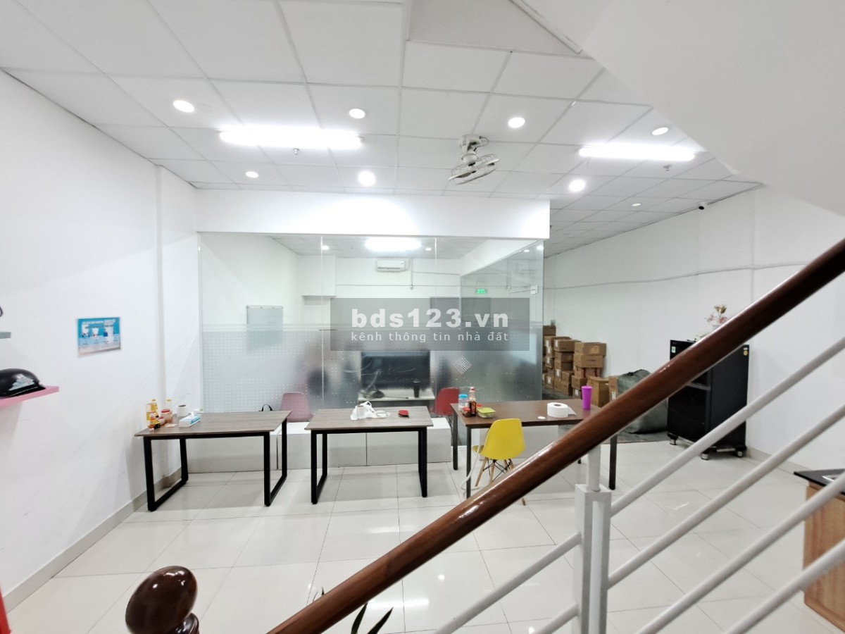 Cho thuê văn phòng Thủ Thiêm LAKEVIEW giá 80 triệu tháng