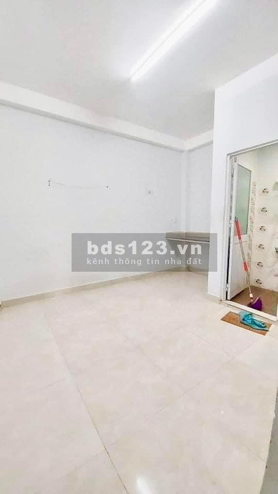 Cho thuê phòng hẻm 40 Đường Tân Thuận Tây, phường Tân Thuận Tây, Quận 7