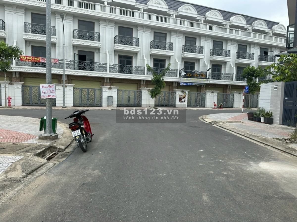 Chủ ngộp, không có căn thứ 2, bán gấp nhà KDC Bửu Long 1T2L chỉ 4ty450
