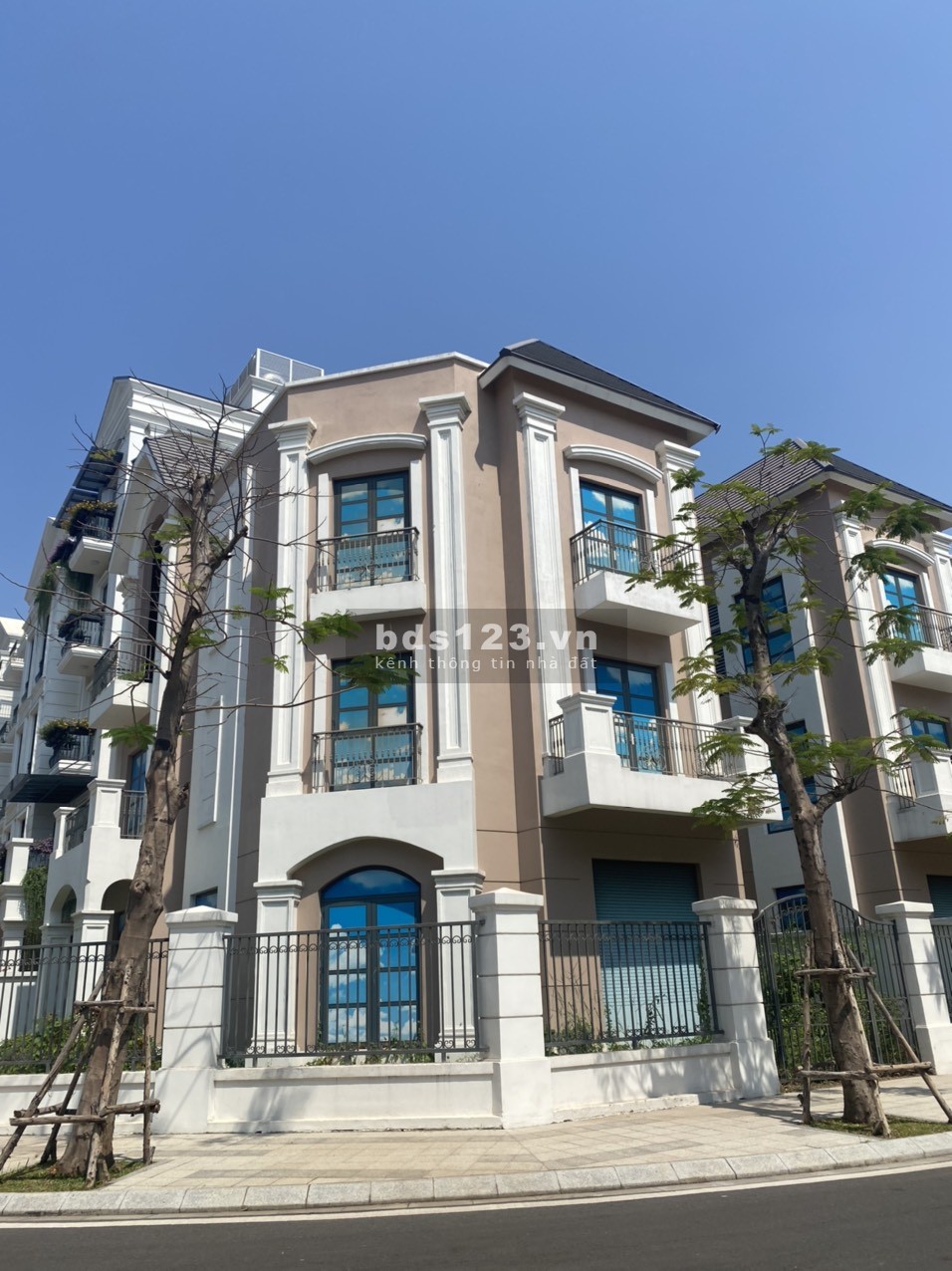 Giỏ hàng chuyển nhượng thấp tầng Vinhomes Quận 9 chỉ từ 11,x tỷ