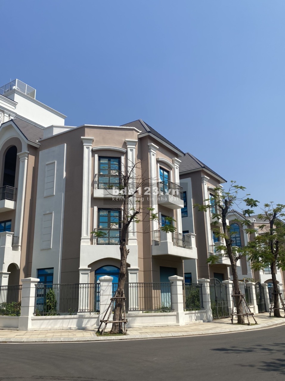 Giỏ hàng chuyển nhượng thấp tầng Vinhomes Quận 9 chỉ từ 11,x tỷ