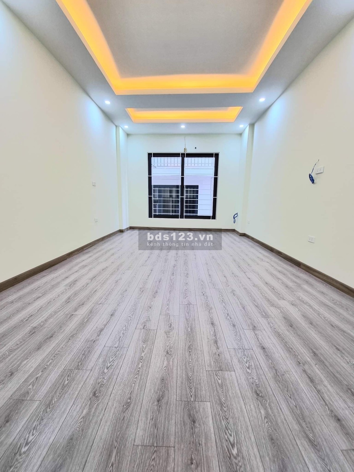 BÁN NHÀ 5 TẦNG BẮC TỪ LIÊM NỘI THẤT ĐẸP, NGÕ Ô TÔ TRÁNH GIÁ CHỈ NHỈNH 3 TỶ