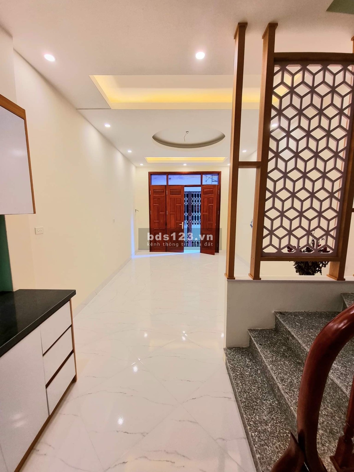 BÁN NHÀ 5 TẦNG BẮC TỪ LIÊM NỘI THẤT ĐẸP, NGÕ Ô TÔ TRÁNH GIÁ CHỈ NHỈNH 3 TỶ