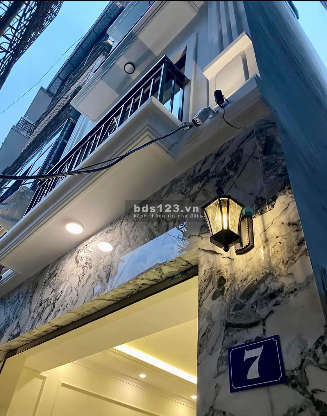 SIÊU PHẨM BÁN NHÀ KIM MÃ HIỆN ĐẠI MỚI TINH , DIỆN TÍCH 38m2x 6 TẤNG, GIÁ 5.5 TỎI.