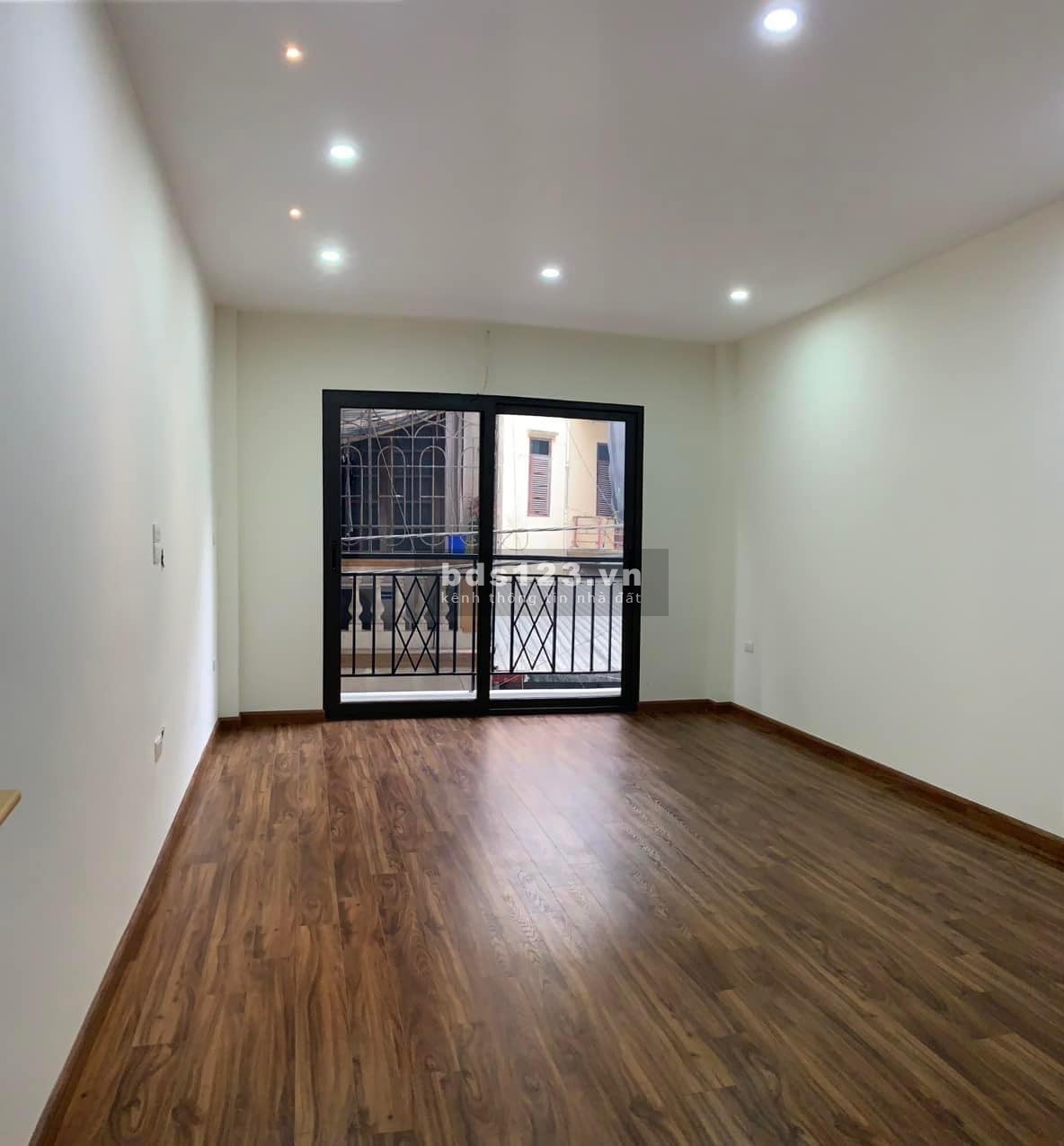 SIÊU PHẨM BÁN NHÀ KIM MÃ HIỆN ĐẠI MỚI TINH , DIỆN TÍCH 38m2x 6 TẤNG, GIÁ 5.5 TỎI.