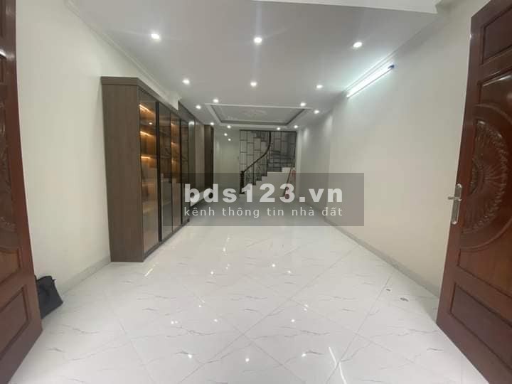 Nhà đẹp kinh doanh, ô tô Nguyễn Chính, Hoàng Mai 72m, 7 tầng, mt 4m, giá 10.3 tỷ.