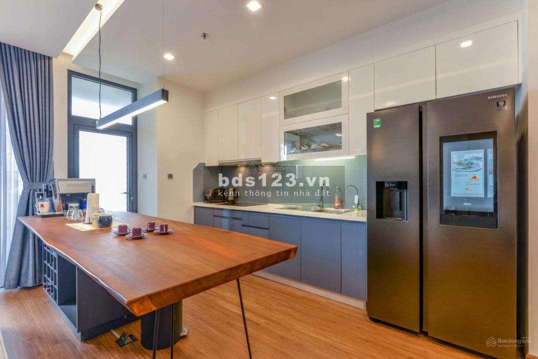 Giảm giá chỉ hơn 5 tỷ ô tô vào nhà Ngọc Thuỵ Long Biên 45m mt 4m 5 tầng, cách đường ô tô tránh 10m