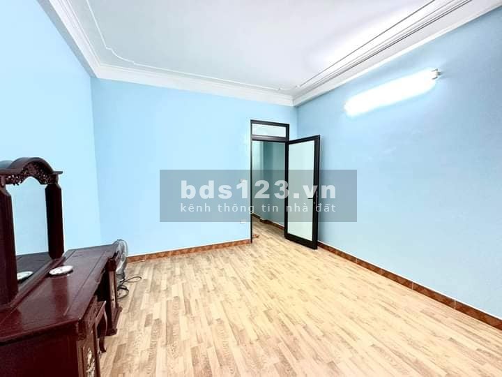 Bán nhà mặt ngõ kinh doanh đường Hoàng Mai 54m, 4 tầng, mt 4.1m, giá 6.5 tỷ.
