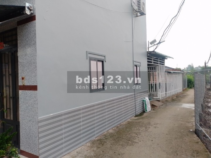 Cần bán nhà rẻ, đường 835, Mỹ Lộc , huyện Cần Giuộc, tỉnh Long An