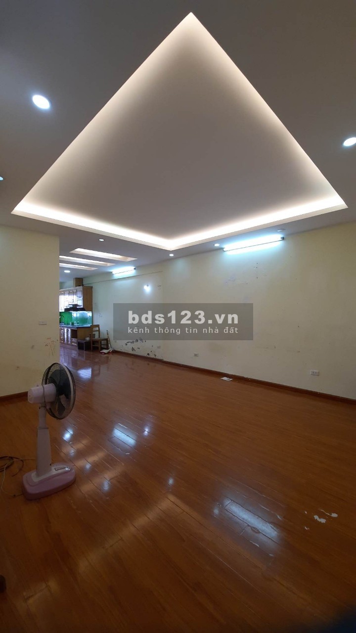 Cho Thuê Căn Hộ Chung C2 Phạn Văn Đồng, B Từ Liêm, 100m2, 3 PN, 10Tr/th.