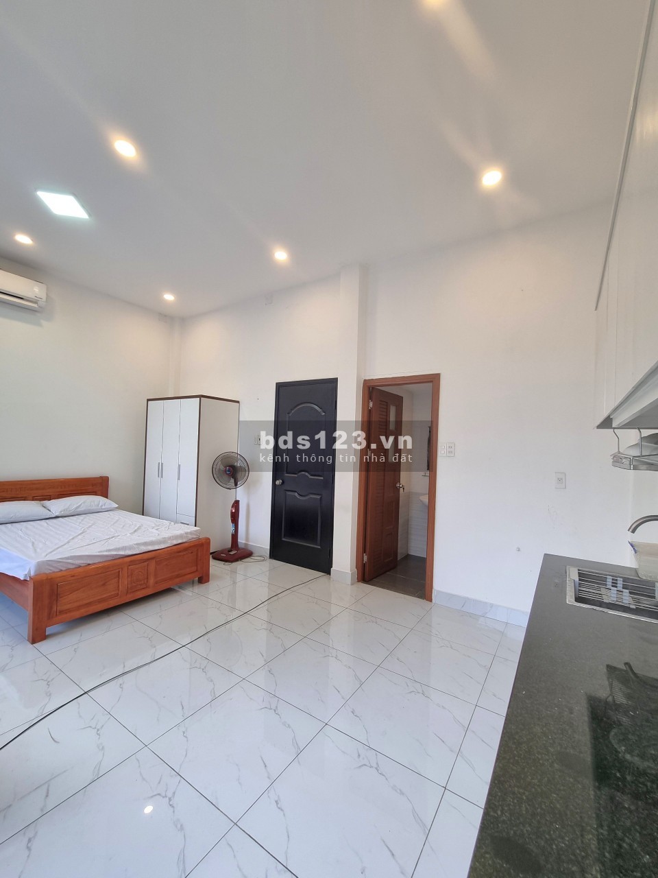Cho thuê phòng trọ Lâm Văn bền Phòng mới xây 100%, rộng khoảng 25 -30m2, sạch sẽ, cửa sổ thoáng mát
