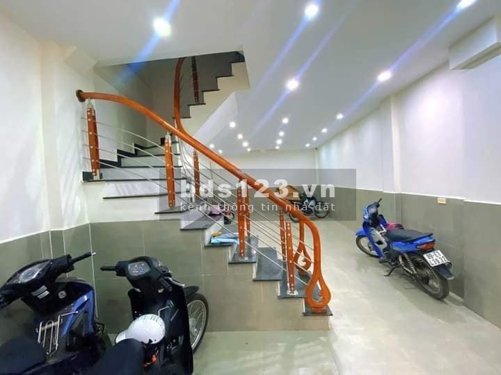 Bán nhà chung cư mi ni Trần Khát Chân, Hai Bà Trưng 54m2, 6 tầng, mt 4.1m, giá 9.4 tỷ.