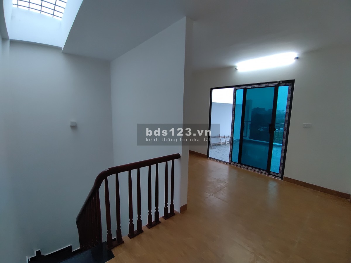 Chính chủ cần bán nhà - Minh Khai - Gần mặt ngõ oto tránh, DT 62m2, giá 6 tỷ