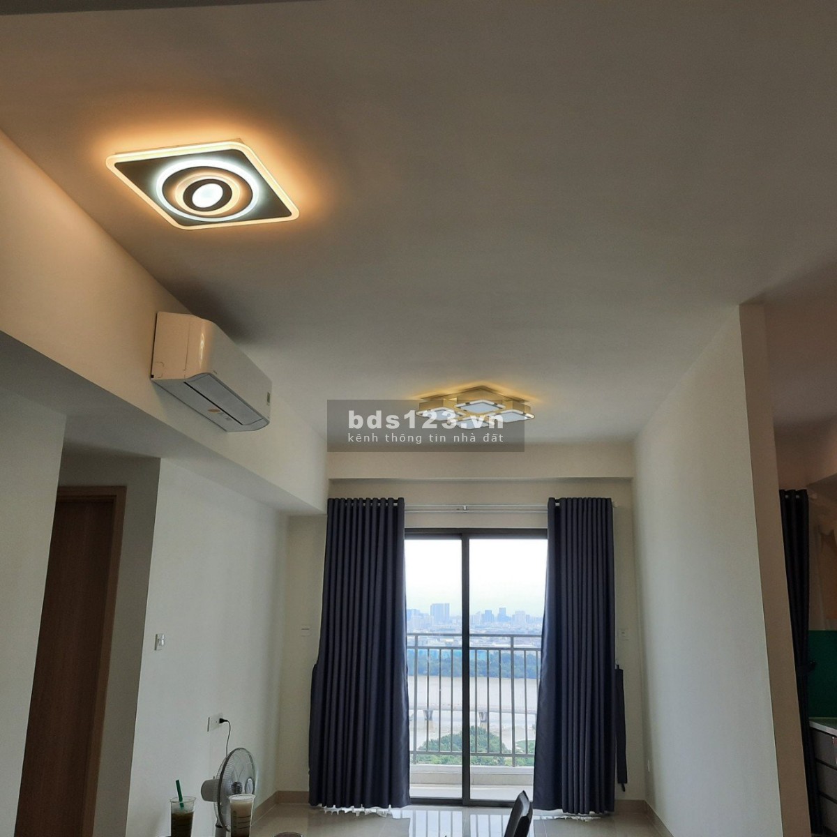 Bán căn hộ The Sun Avenue 3 PN, nội thất cơ bản, DT 96m2, giá 5,2 tỷ LH 0903681920