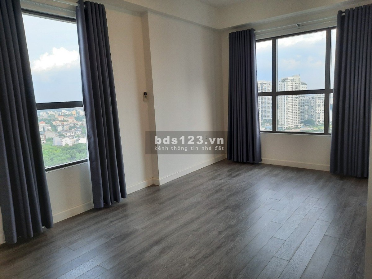 Bán căn hộ The Sun Avenue 3 PN, nội thất cơ bản, DT 96m2, giá 5,2 tỷ LH 0903681920