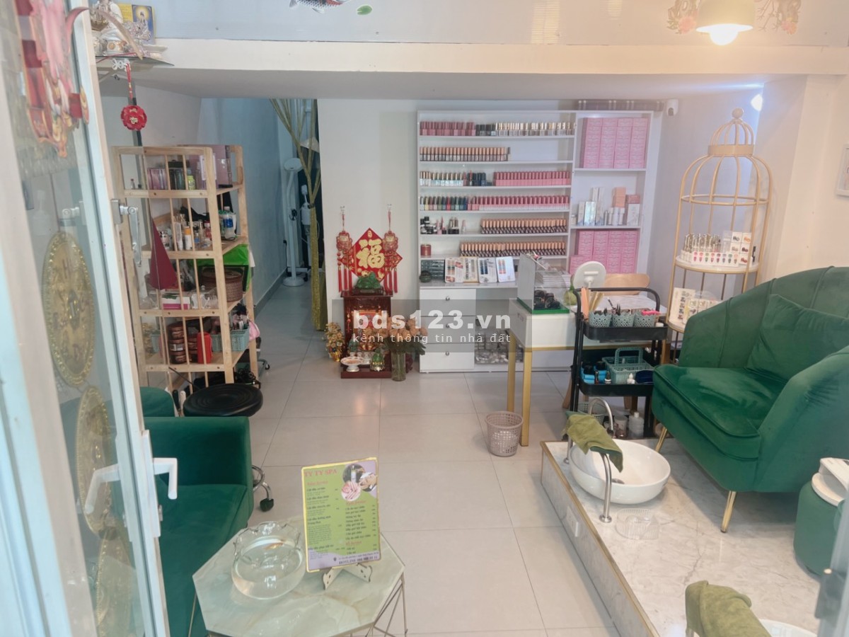 Cần sang gấp Spa - Nails Quận Bình Thạnh giá rẻ vào làm ngay