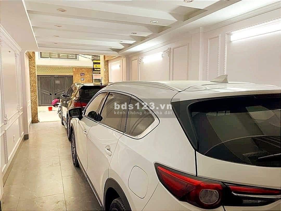 Bán nhà mặt phố Yên Lạc - HBT.DT 52m² x 7 tầng.MT 3.6m 15tỷ có thương lượng .LH 0358202369.
