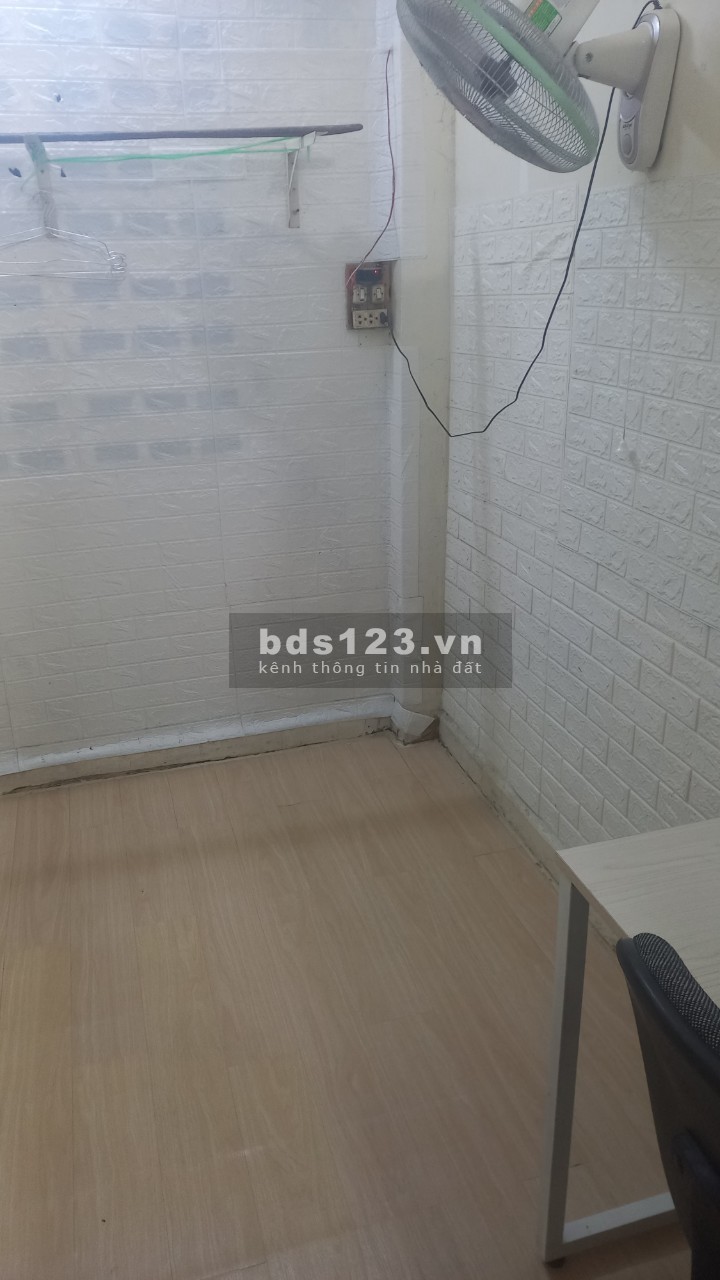 phòng trọ giá rẻ quận 1 (1.6 tr)