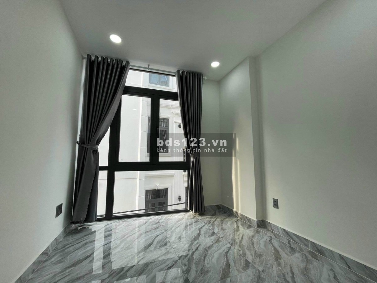 CHỦ NHÀ BÁN GẤPĐƯỜNG HOÀNG HOA THÁM, P.5, PHÚ NHUẬNDiện tích: 5,8x4,9mGiá: 3 tỷ 450