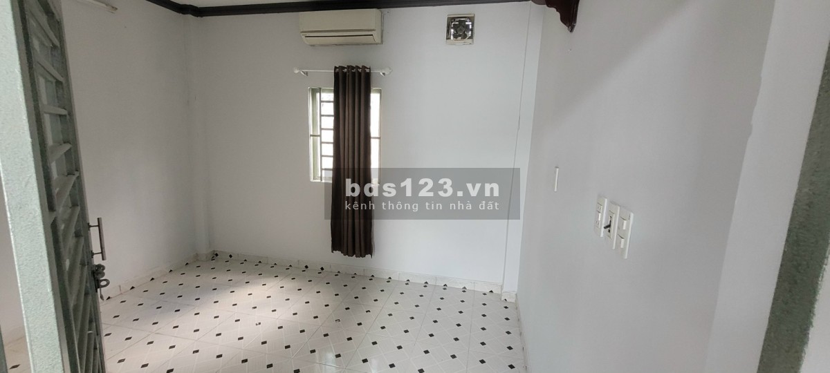 Cho thuê nhà Thạch Lộc 14, 2 lầu 3pn, 3 wc gần cầu vượt ngã tư Ga