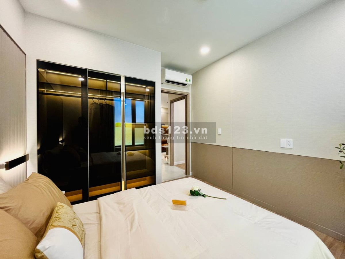 Bán căn hộ 2PN, 63M2, mặt tiền đường vành đai 3, giá chỉ từ 40tr/m2