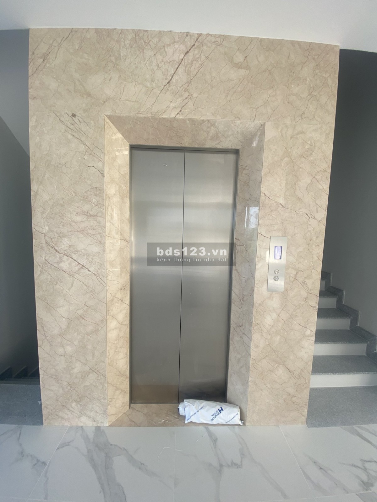Cho thuê Cặp Shophouse mặt tiền B2 nhà mới tinh giá 220 triệu tháng