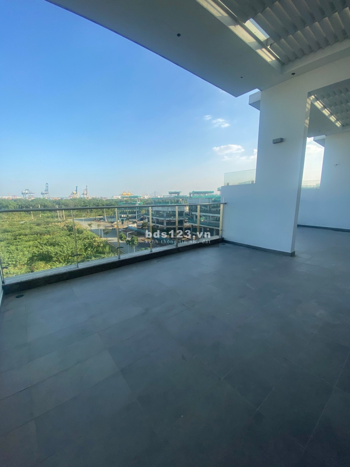 Cho thuê Cặp Shophouse mặt tiền B2 nhà mới tinh giá 220 triệu tháng
