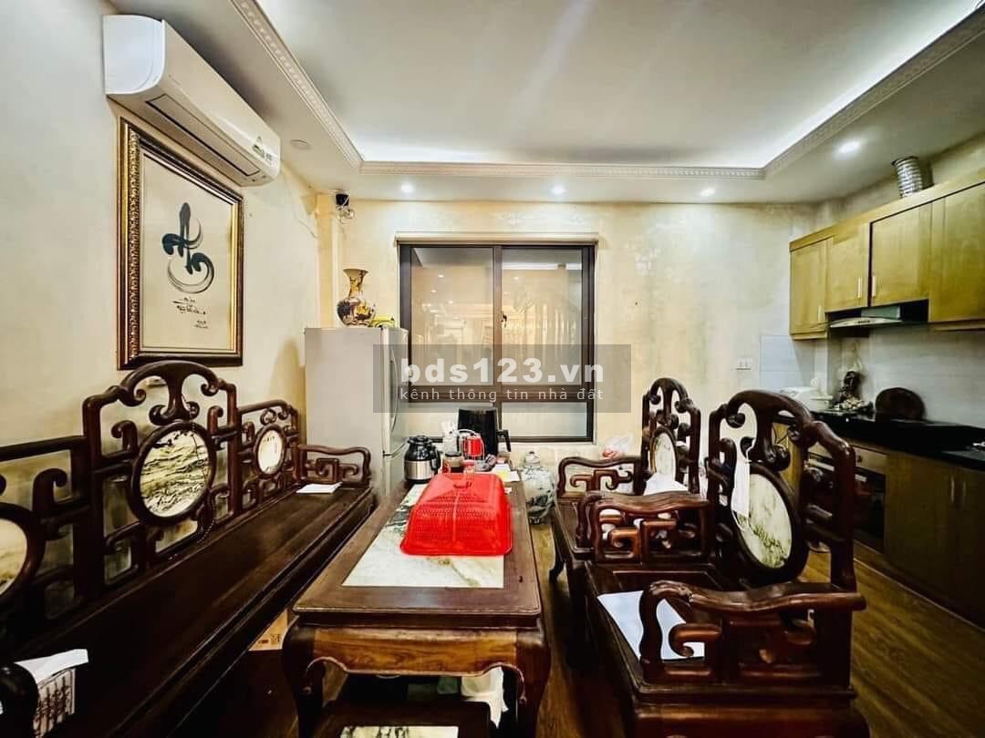Bán nhà Võ Chí Công, lô góc 3 mặt thoáng, nhà vượng khí, 42M2 – 7,5 tỉ
