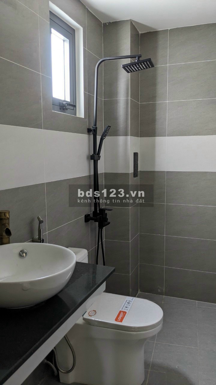 Bán nhà 1 trệt 1 lửng mới P.Quang Vinh, đường oto thông chỉ 2ty950