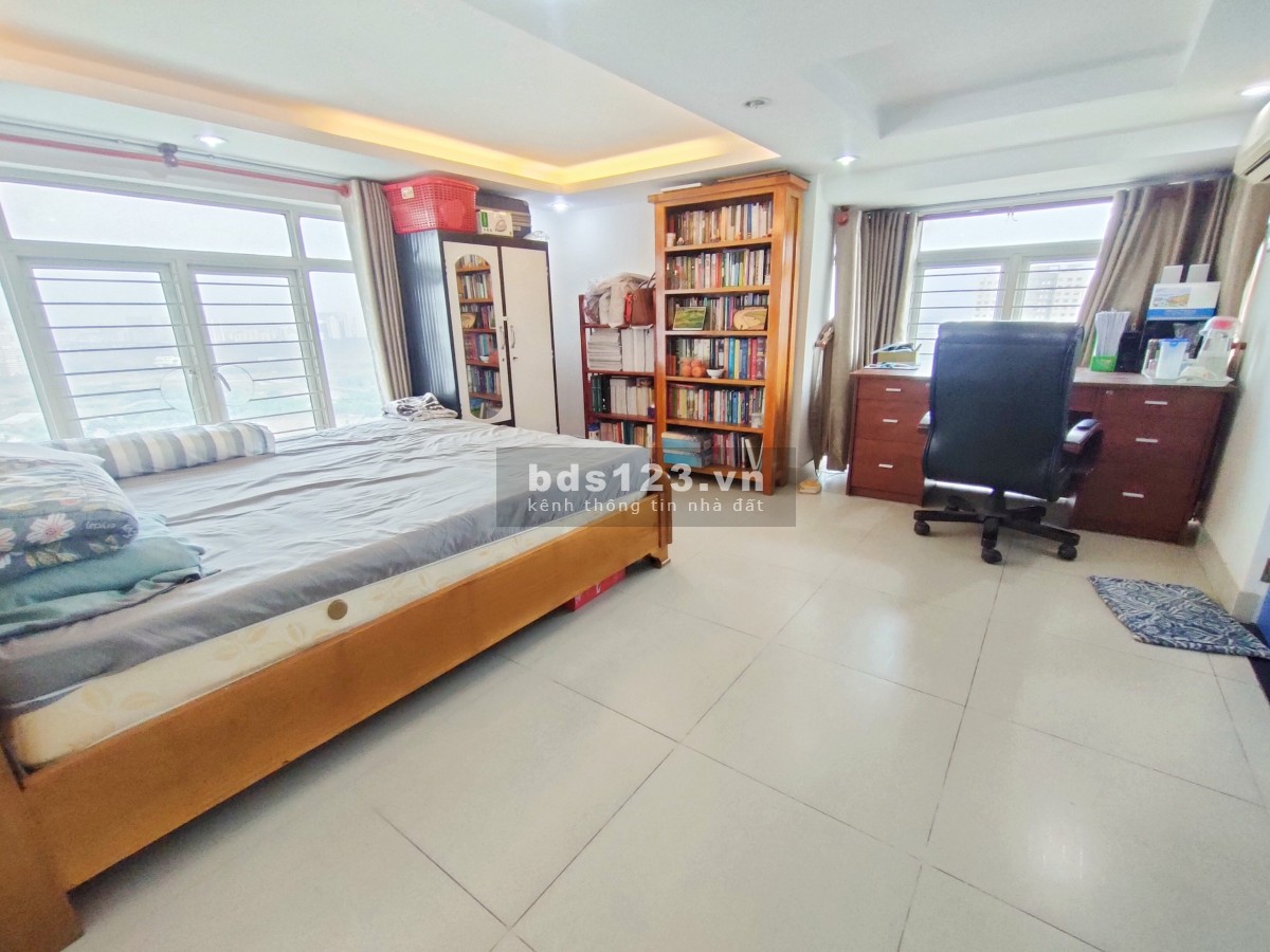 Cho thuê phòng chung cư Phú Hoàng Anh gần ĐH Rmit, TĐT.