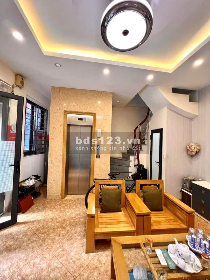 Bán nhà kinh doanh, ngõ ô tô Kim Ngưu 26m, 6 tầng, mt 5m, giá 5.2 tỷ.