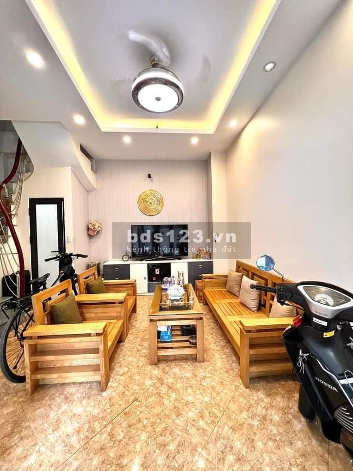 Bán nhà kinh doanh, ngõ ô tô Kim Ngưu 26m, 6 tầng, mt 5m, giá 5.2 tỷ.