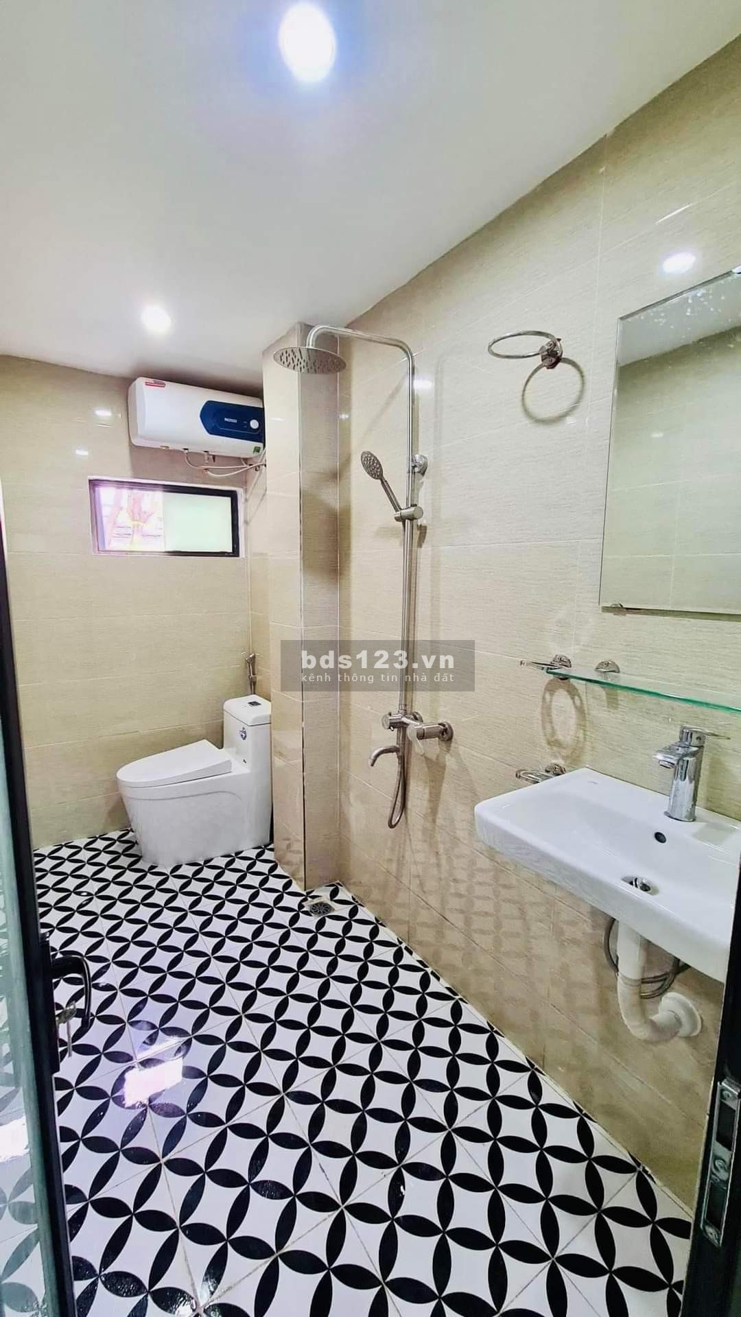 Bán hà tập thể Vĩnh Hồ, Đống Đa, 60m2, tầng 4, giá 1.7 tỷ
