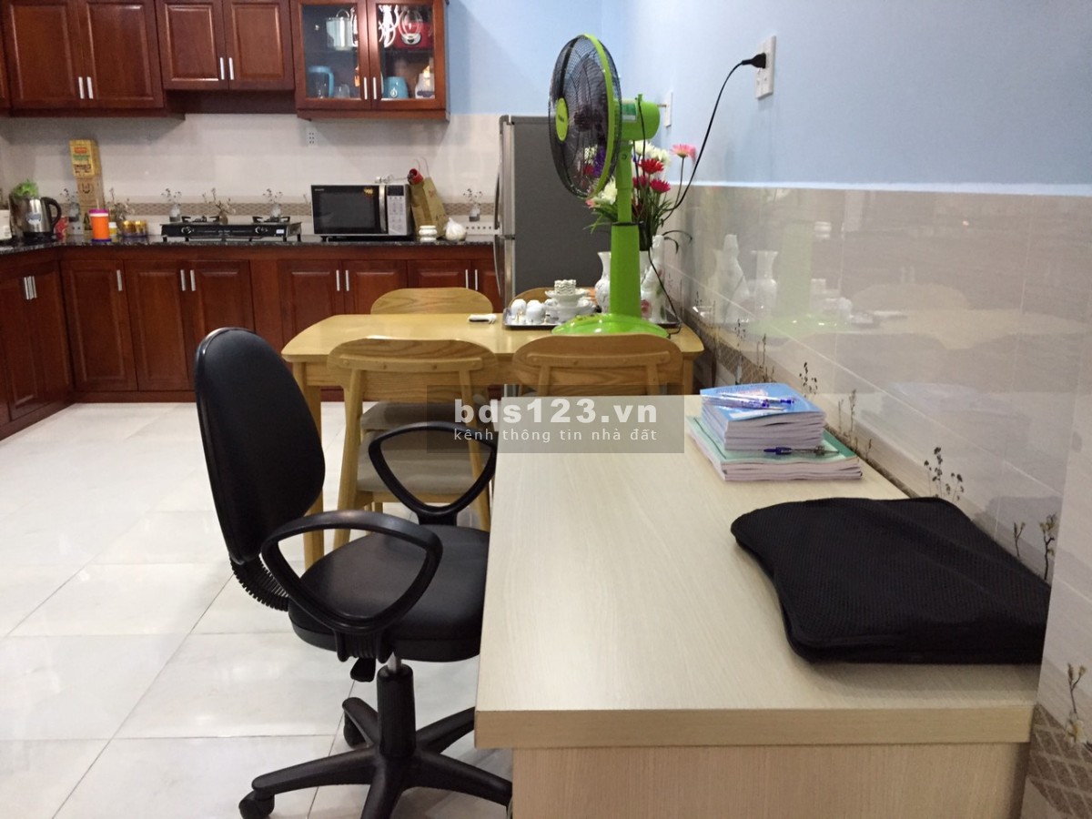 Cần bán nhà đẹp, Khu vực quận Tân Phú - Nhà ở - 100M2 - 1 Trệt 1 Tầng ~ 4.5 TỶ.