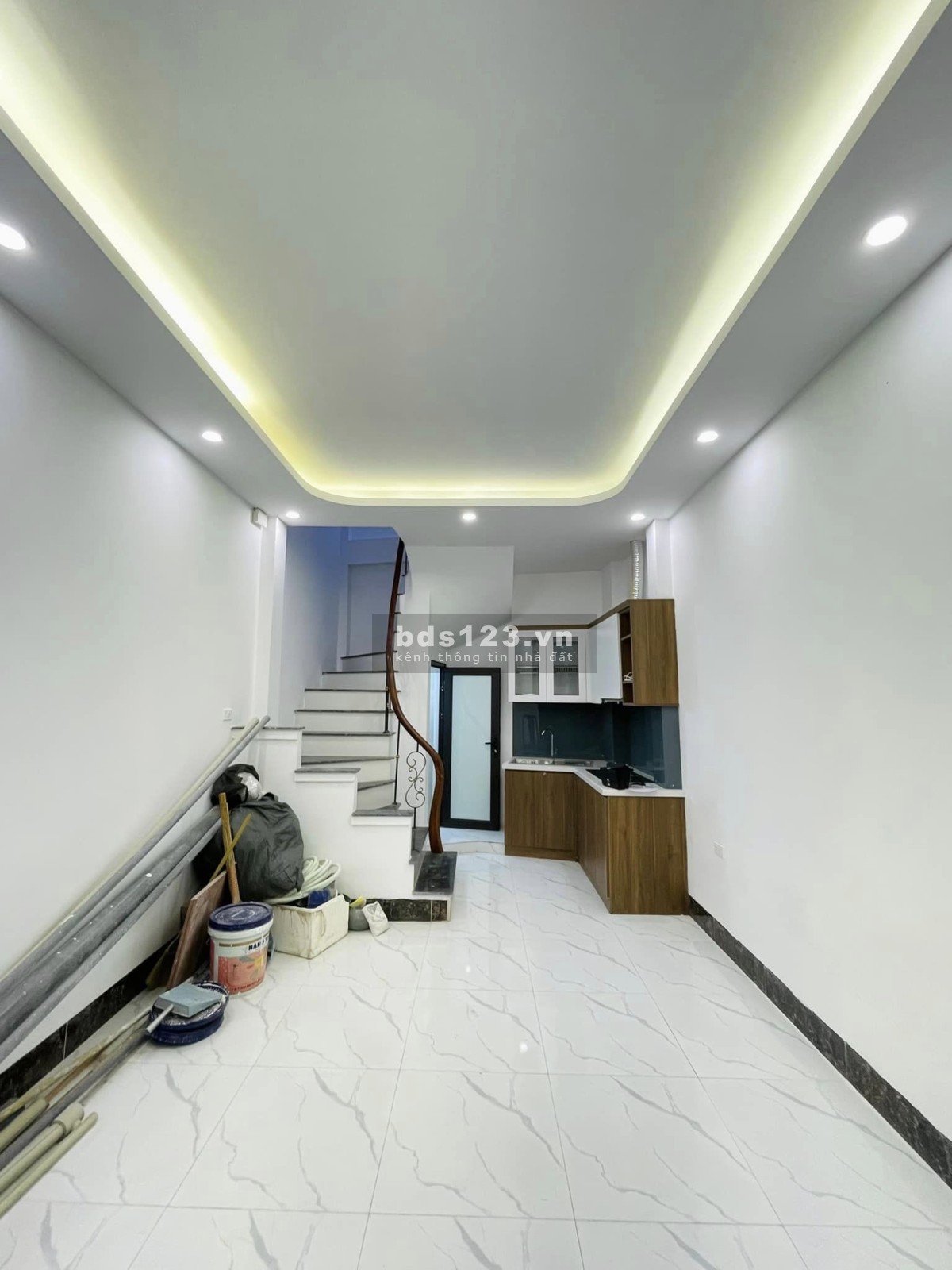Bán gấp nhà ngõ chợ Khâm Thiên - Đống Đa, 22m x 5 tầng, giá chưa đến 4 tỷ có thương lượng