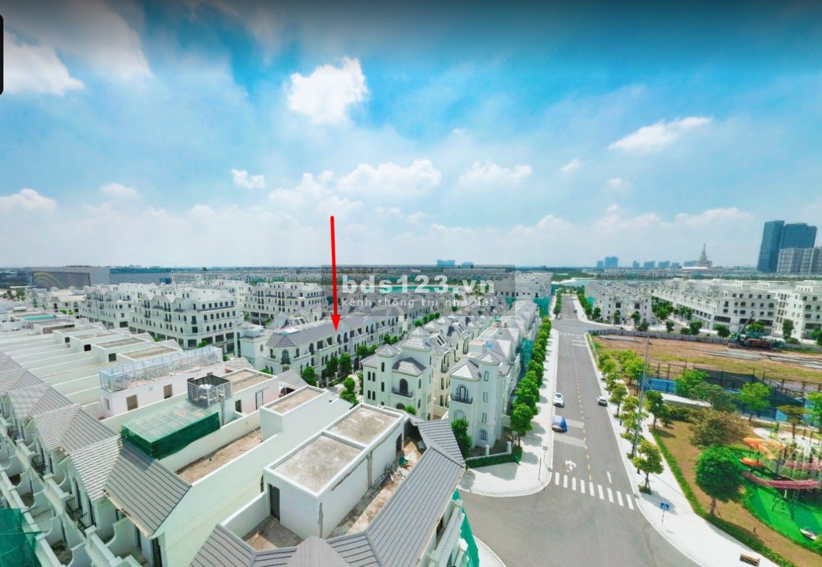 Cần bán nhà liền kề Sao Biển 90m2 gía chỉ hơn 12 tỷ VNĐ tại Vinhomes Ocean Park