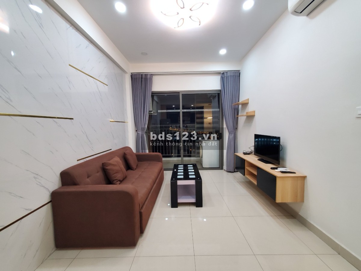 Cho thuê căn hộ 2 phòng ngủ giá 17,8 triệu The Sun Avenue nội thất full nhà đẹp tháp trung tâm