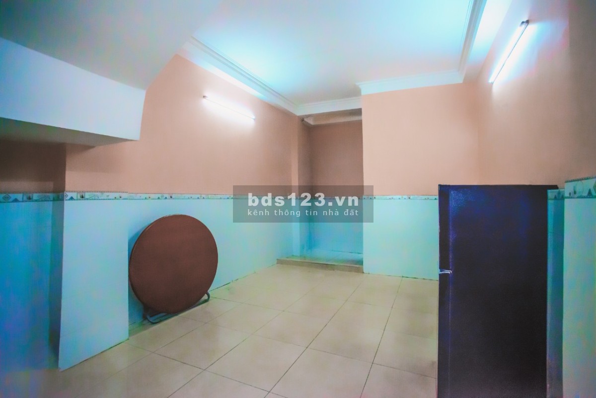 Cho thuê mặt bằng tầng trệt, thuận tiện kinh doanh Dương Tử Giang, quận 5