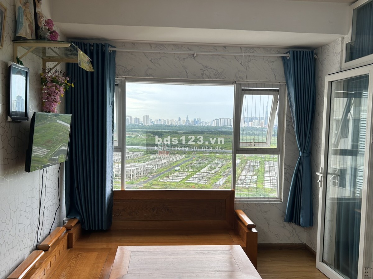 Cần bán căn hộ Flora Anh Đào gấp, 55m2 1 + 1PN full nội thất, view Global City, giá chỉ 1 tỷ 8